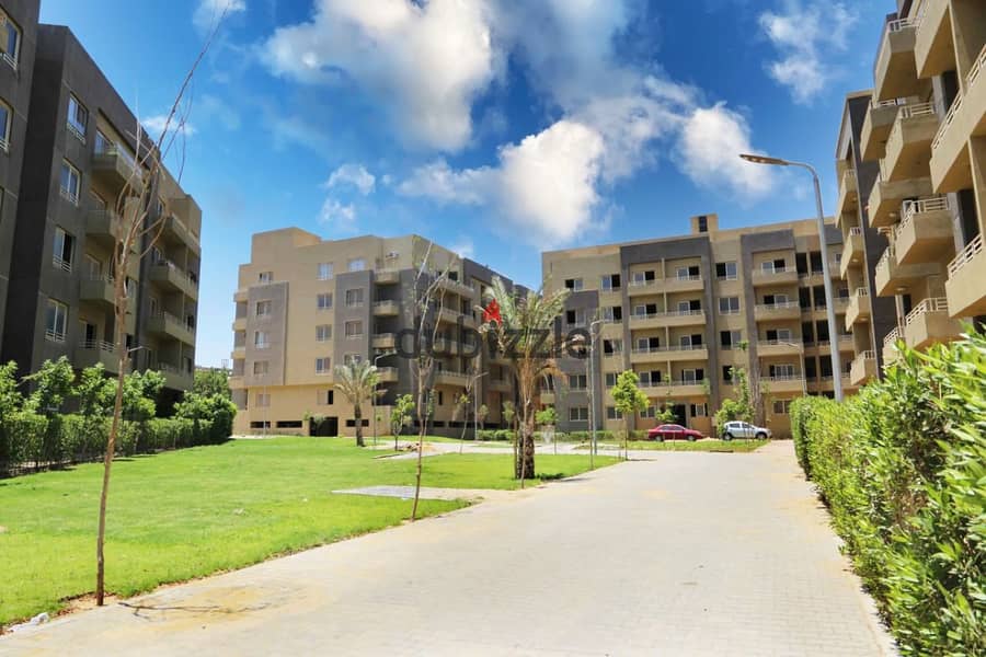 With a 30% down payment, own your apartment Ready in Katameya Gardens Compound next to Mountain View - View on the landscape 14