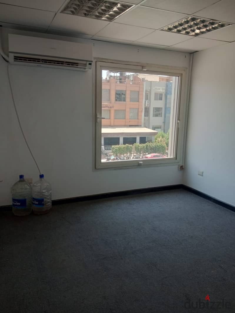 Administrative office for rent 120 m at a special price in a vital area and close to all transportation in the Fifth Settlement 0