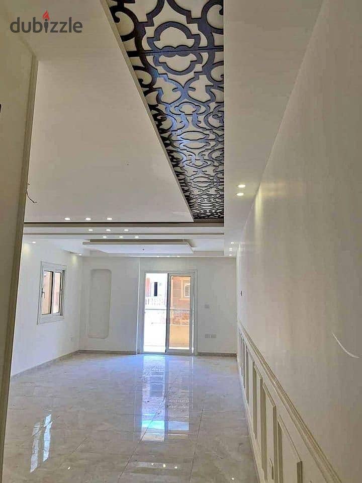 Apartment for sale, super luxurious finishing, with air conditioners, minutes from Nasr City, next to Almaza City Center 1