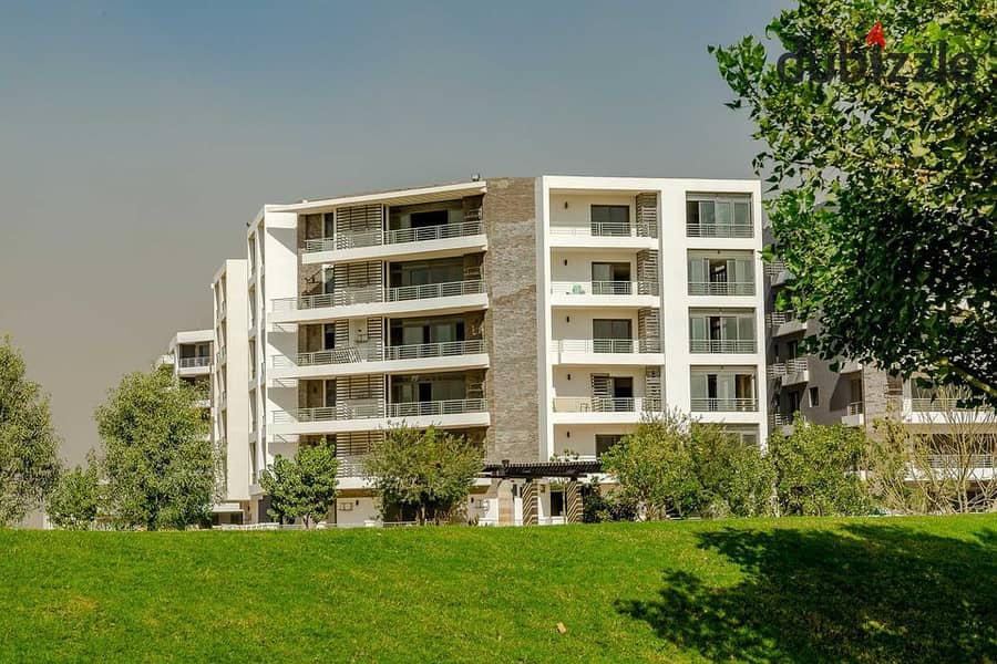 Apartments for sale in Taj City Compound in front of the airport 1