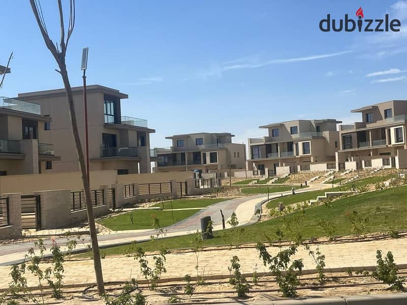 modern villa fully finished ,ready to move , in sodic Sheikh Zayed 7