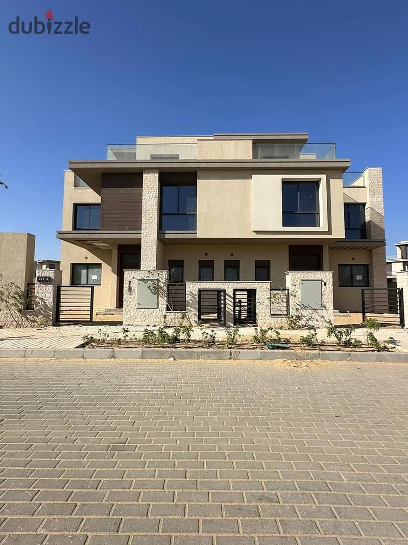 modern villa fully finished ,ready to move , in sodic Sheikh Zayed 13