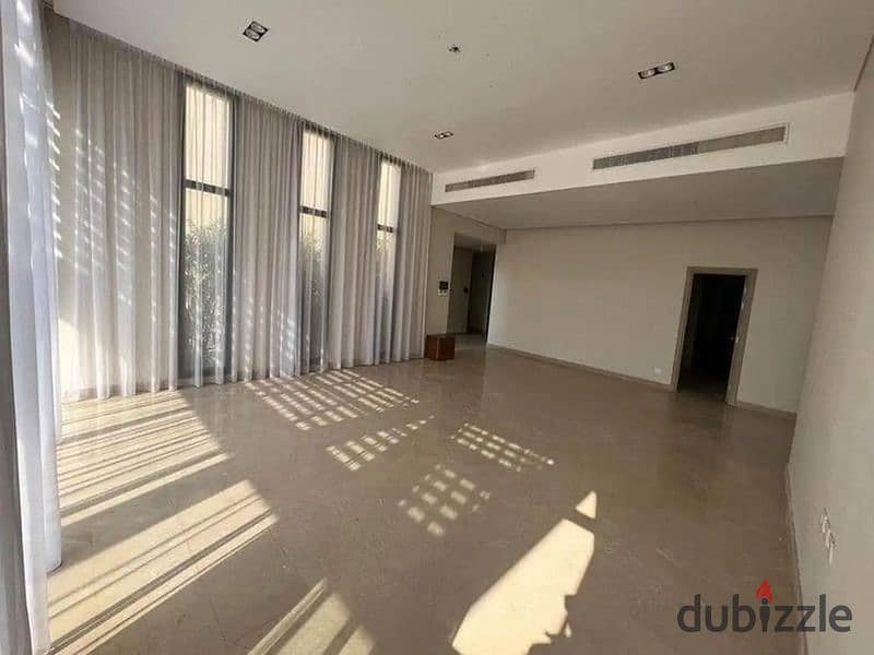 villa with large area fully finished in Hills of One, heart of Sheikh Zayed ڤيلا مستقله بمساحه كبيره متشطبه في هيلز اوف وان بقلب الشيخ زايد بالتقسيط 1