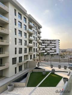 An apartment for sale in a prime location in New Cairo, fully finished, ready to move in, with payment plans up to 5 years