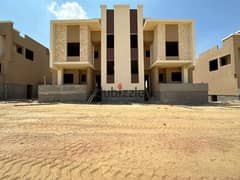 For a quick sale, I own a twin house at a fantastic price in Toya New Zayed Compound 0