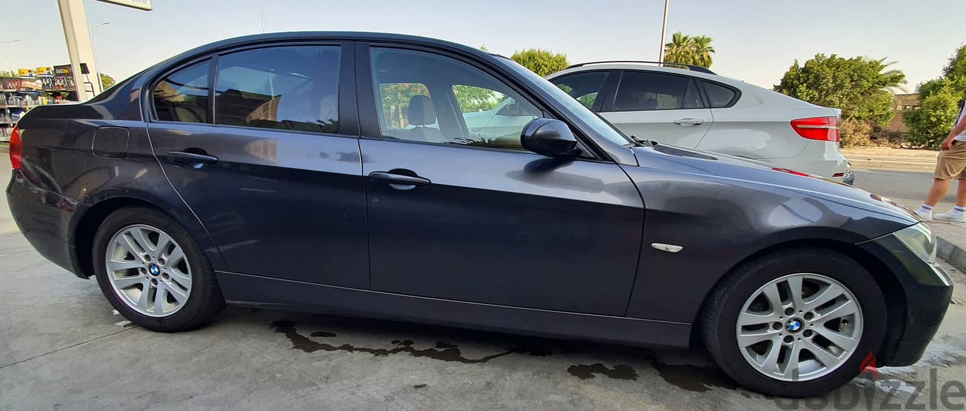 BMW 320 2008 E90 2