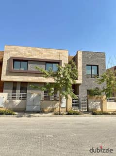 Villa For Sale Prime Location in Taj City New Cairo | فيلا للبيع بالتقسيط في كمبوند تاج سيتي أمام المطار 0