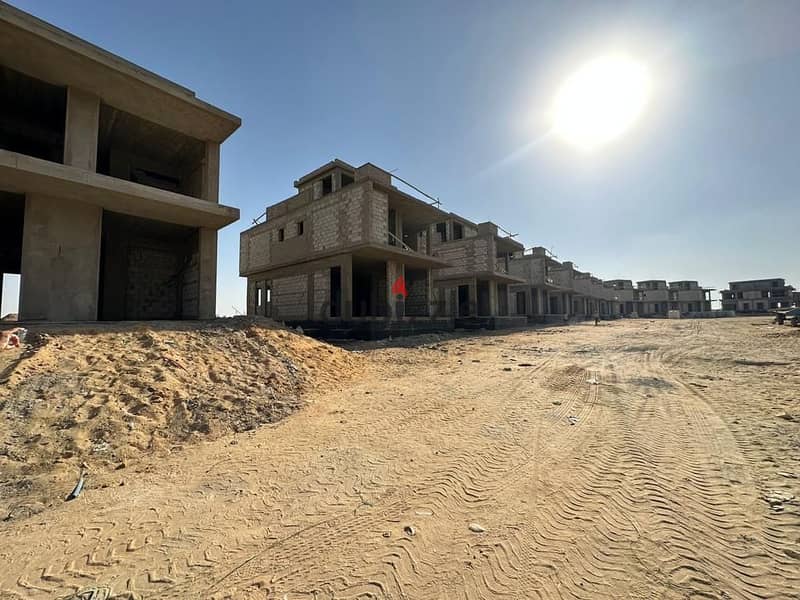 With a 30% discount on cash own a duplex with a garden of 87 m. in Bosco City Compound with a 5% down payment in equal installments in Misr Italia 19