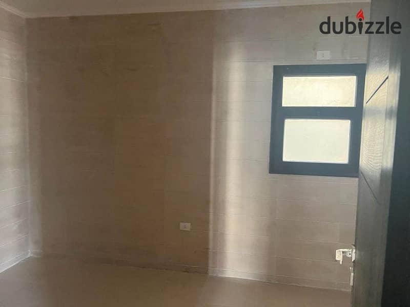 Apartment with garden 150m super luxurious in Sodic East Compound a prime location near the British University, minutes to madinty8 years installment 17