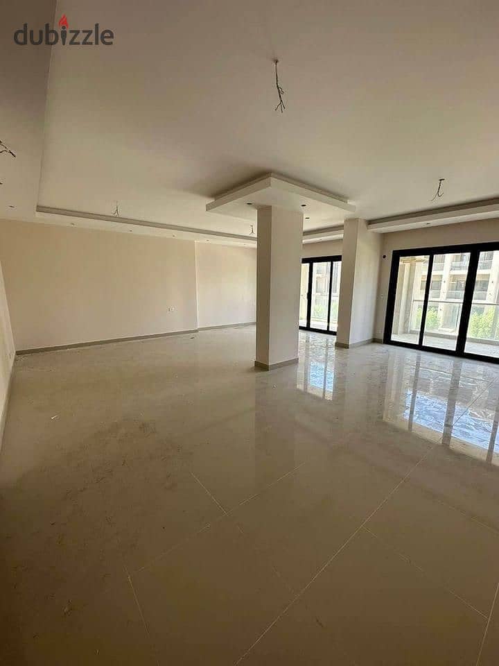 Apartment with garden 150m super luxurious in Sodic East Compound a prime location near the British University, minutes to madinty8 years installment 23