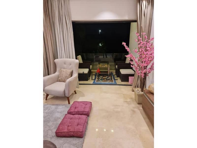 شقه للايجار مفروشة الترا مودرن في ليك فيو ريزيدنس - lake view residence -  التجمع الخامس 7