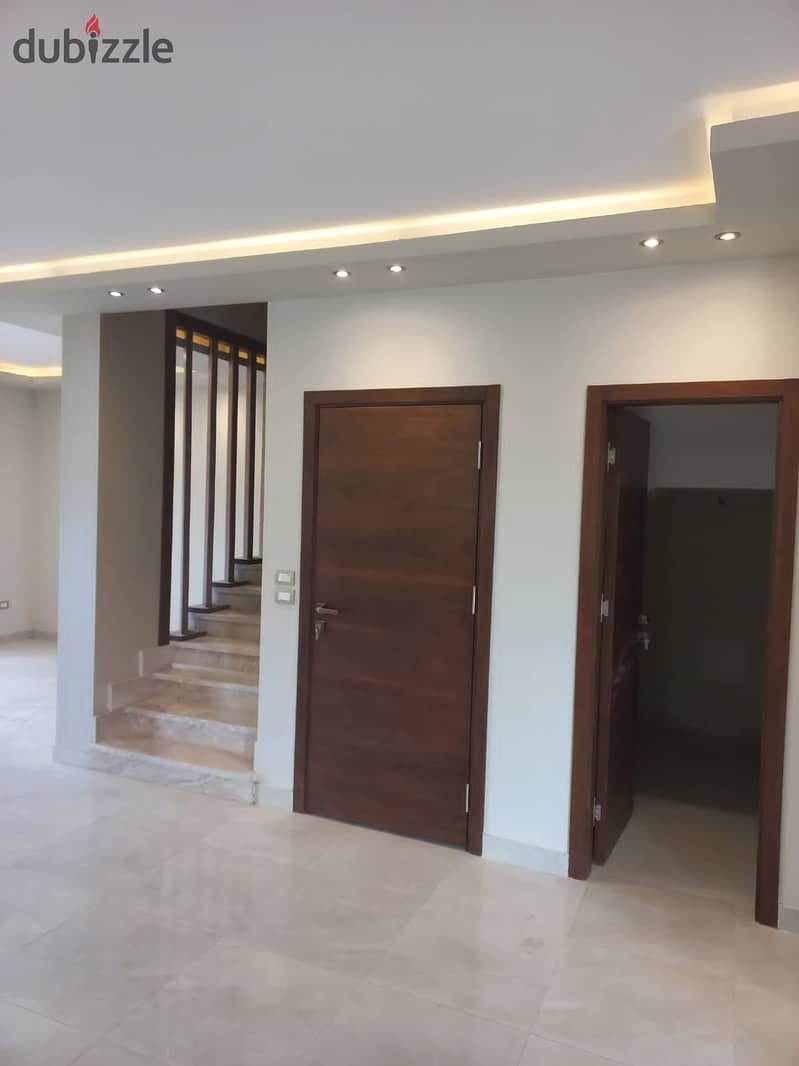 Twin House for rent at Green 4 Compound , Sheikh Zayed 6