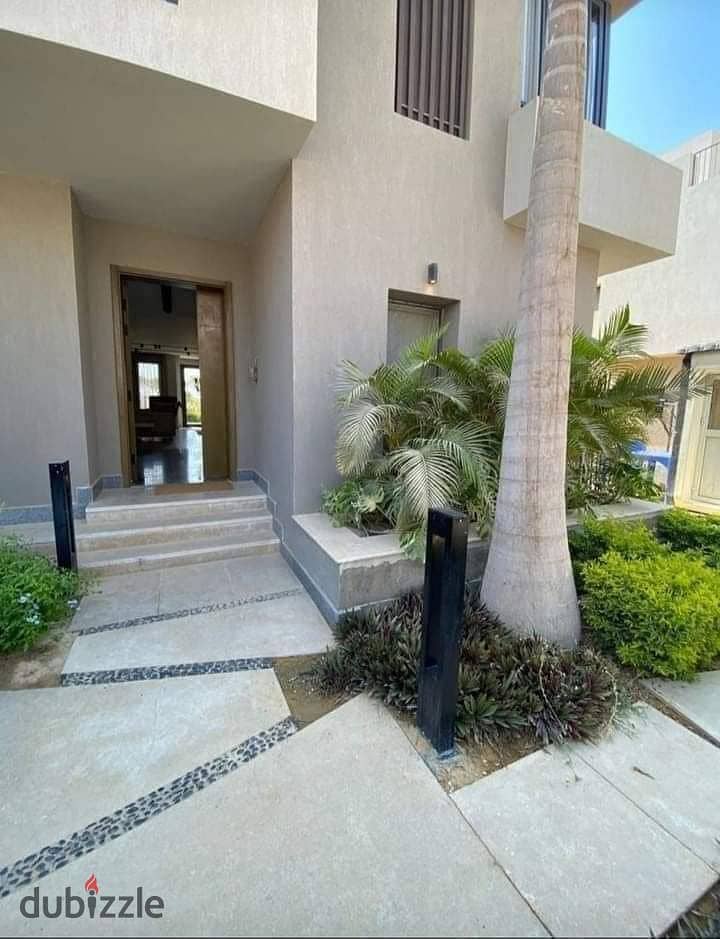 Villa for sale in the settlement in front of Cairo Airport, directly on the Suez Road and in front of the Kempinski Hotel 2