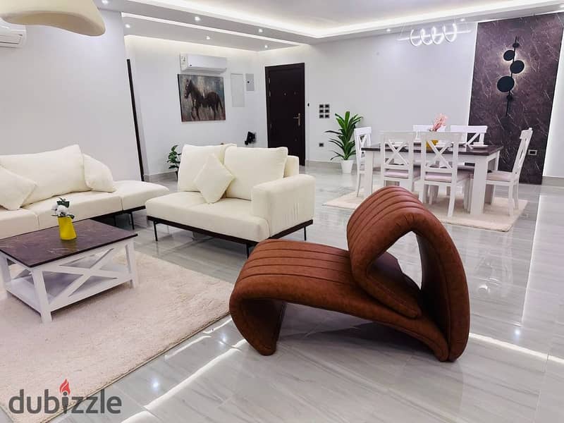 شقة مفروشة بالكامل للإيجار في ليك فيو ريزيدنس Lake View Residence 2