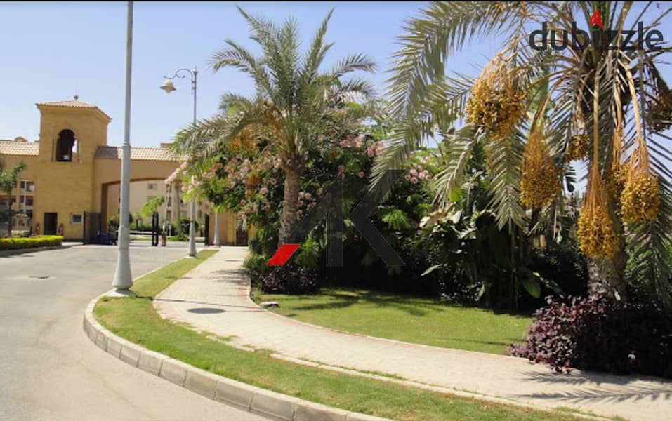 Prime Location Twin L495m. For Sale in Les Rois - New Cairo 4