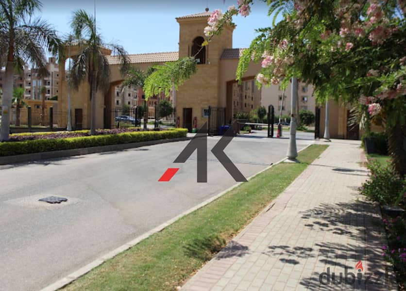 Prime Location Twin L495m. For Sale in Les Rois - New Cairo 12