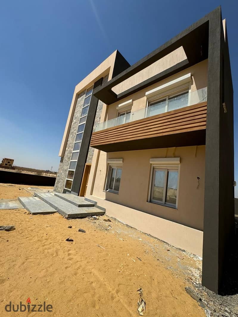 Get 5% discount and own a townhouse in the heart of Sheikh Zayed in Zayard Compound. 2