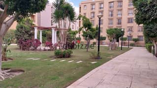 Available Apartment in Rehab City, first phase, view wide garden    - 136 m ground with garden 50 m    - Company finishes    - Sale including brushes