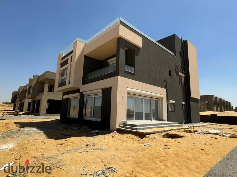 Get 5% discount and own a townhouse in the heart of Sheikh Zayed in Zayard Compound. 12