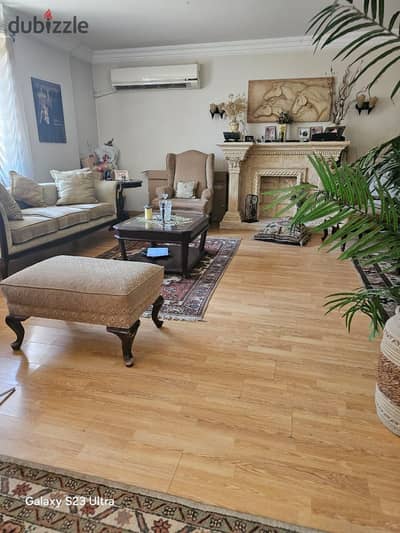 Ground floor apartment with a garden for sale in Al Rehab City, 230 square meters, Phase 4.