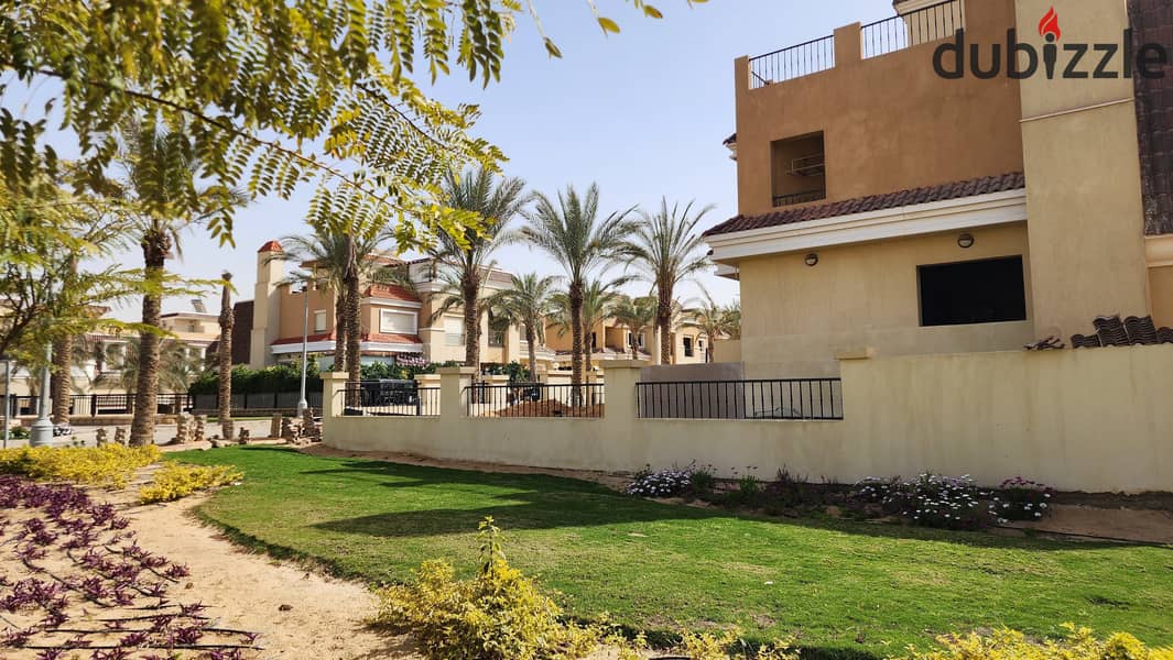 تاون هاوس كورنر للبيع 240 متر في سراي مستقبل سيتي بجوار مدينتي على محور الامل Townhouse corner for sale 240 m² in sarai, mostakbal city next madinaty 14