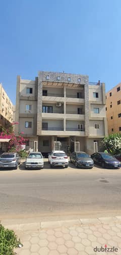 Immediate receipt of a 179 sqm front apartment, fully finished, in El Shorouk, first floor, at a special price 0