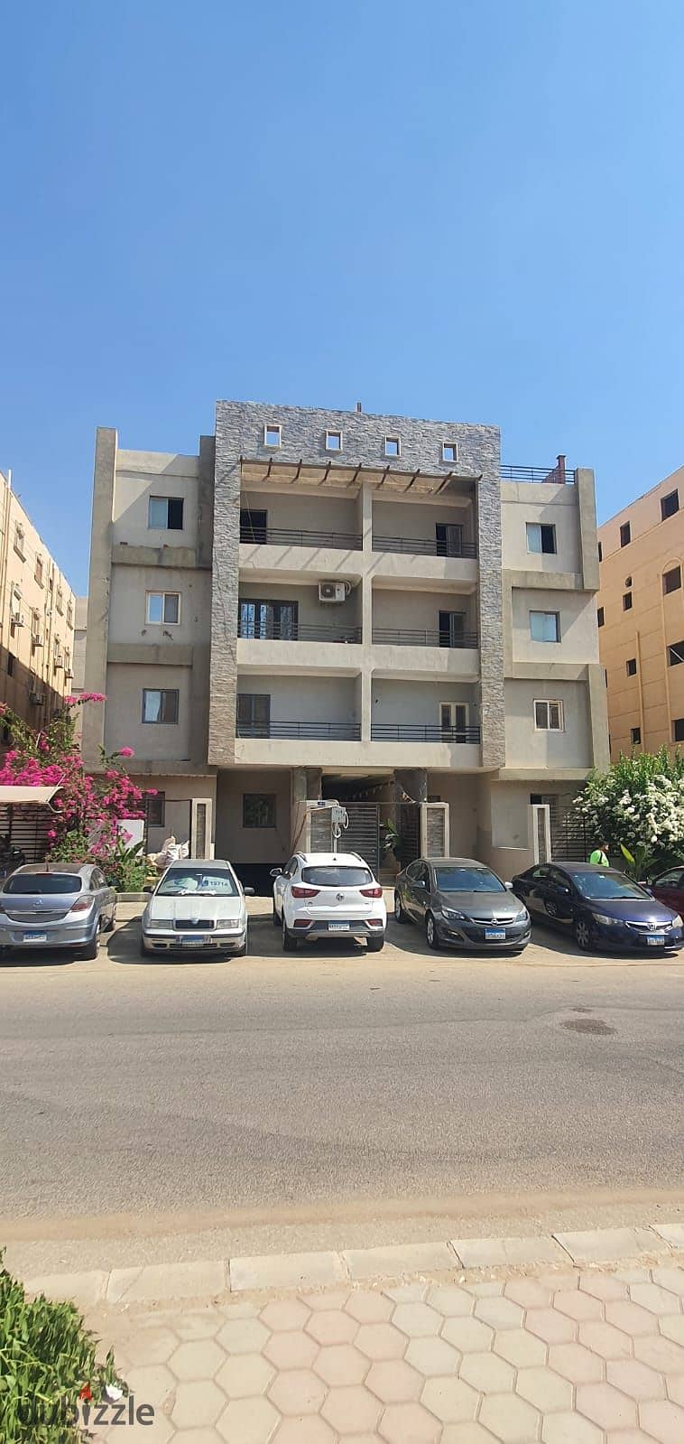 Immediate receipt of a 179 sqm front apartment, fully finished, in El Shorouk, first floor, at a special price 5