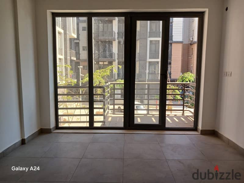 Apartment for sale in Madinaty, 77 sqm, in the most distinguished stages of Madinaty, and I will renovate it with 8, a total of 86 downpayments and in 3