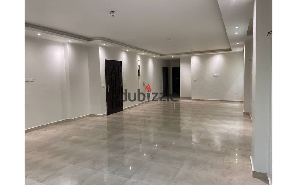 Distinctive Apartment for Rent in the 1 District / شقه مميزه للايجار في الحي الاول التجمع الخامس 4