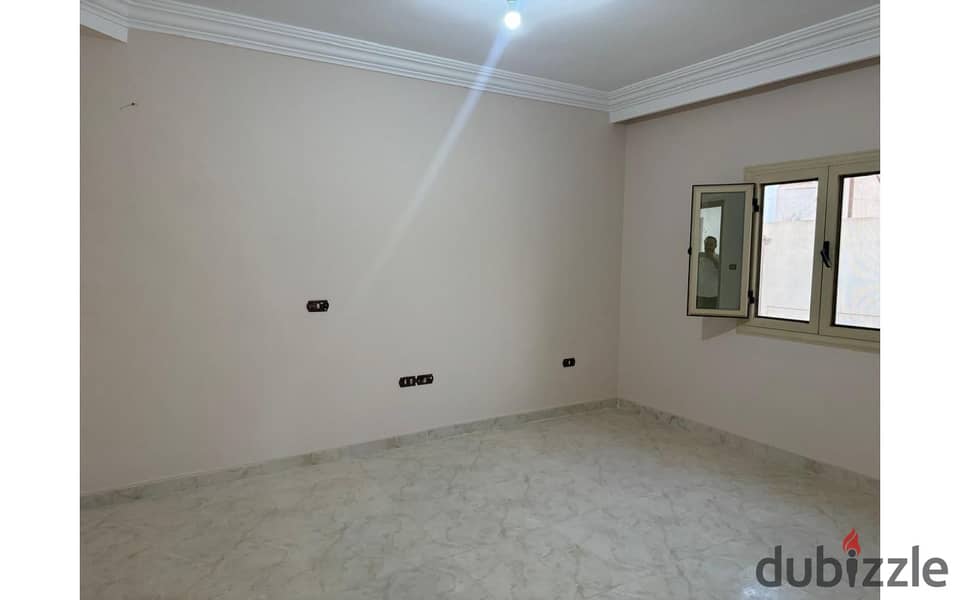 Penthouse in the Fifth Settlement, First District / بنتهاوس بالتجمع الخامس الحي الاول ڤيلات 5