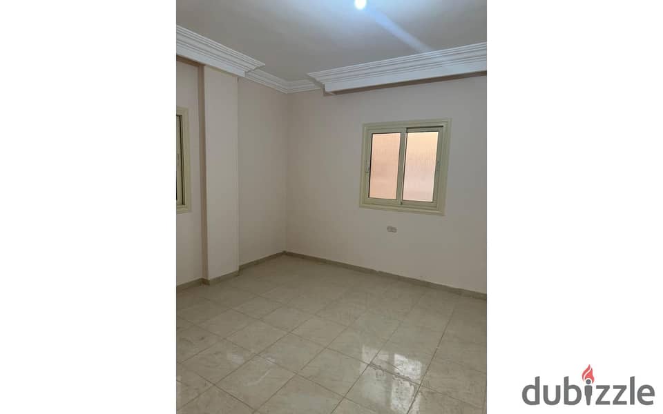 Penthouse in the Fifth Settlement, First District / بنتهاوس بالتجمع الخامس الحي الاول ڤيلات 12