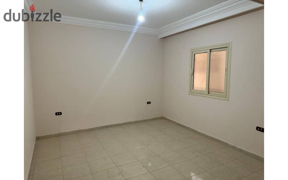 Penthouse in the Fifth Settlement, First District / بنتهاوس بالتجمع الخامس الحي الاول ڤيلات 16