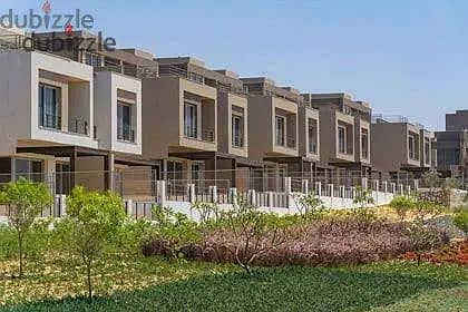 townhouse under market price for sale in palm hills new cairo 200m , prime location with installment 9