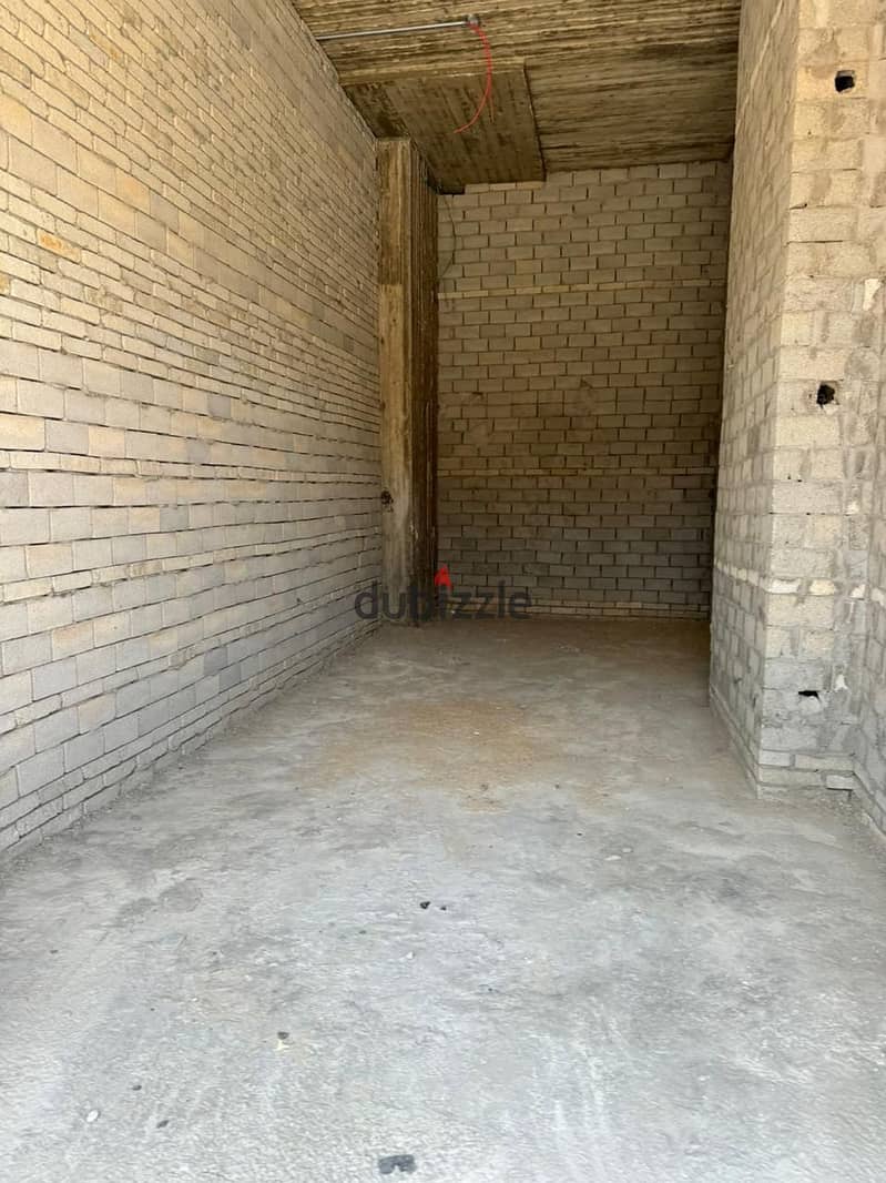 Commercial shop for rent in a prime location in the Fifth Settlement  بالتجمع الخامس 0