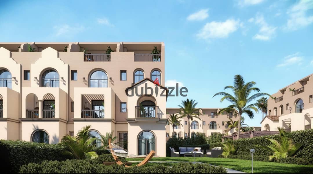 With a down payment of 800 thousand, own a distinctive villa, Town House, corner, 212 square meters, with a distinctive division, overlooking the land 1