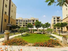 Your entire apartment has a garden view in Sarai, a 130m apartment with two rooms and a large garden of 322m in the Esse phase in Sarai Compound in Ne 0