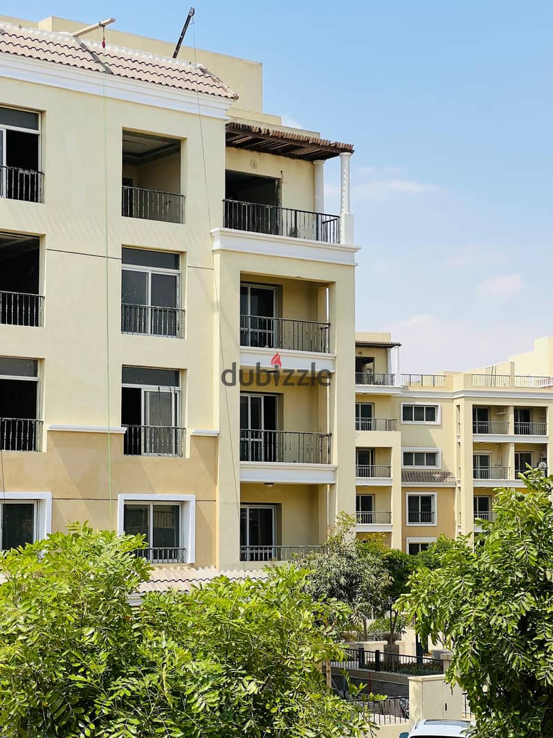 Minutes away from the American University in Sarai Compound, invest in an 80m studio, a repeated floor, at a special price with a down payment 5% 11