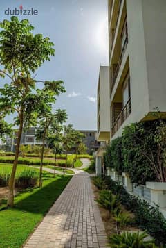 Book and invest in Sarai Compound in Mostakbal City Studio 73m ground floor with 60m garden, landscape view at a very special price. Book now. 0