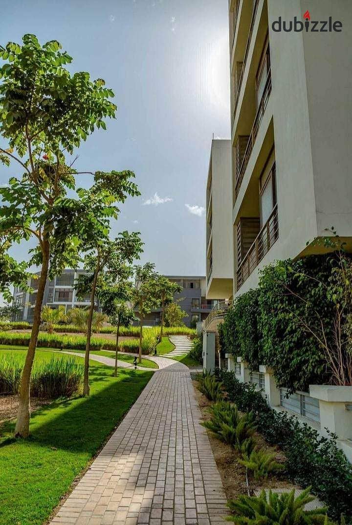 At an attractive price, own a 158-square-meter apartment in Sheya Phase, 3 rooms with a view in Sarai Compound, Sur B Sur, Madinaty, with a down payme 1