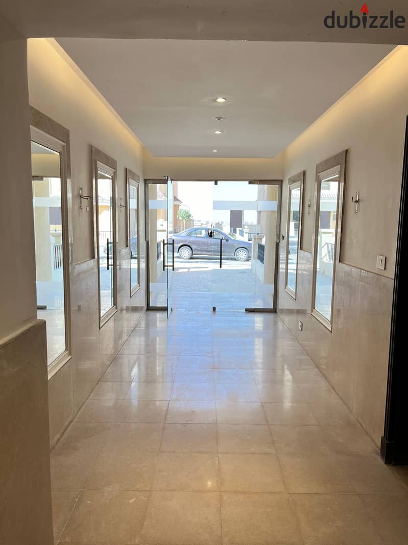 At an attractive price, own a 158-square-meter apartment in Sheya Phase, 3 rooms with a view in Sarai Compound, Sur B Sur, Madinaty, with a down payme 13