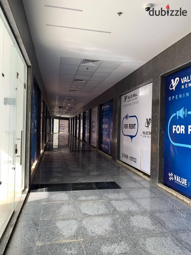 Immediate pick-up shop with facilities at Value Mall, Fifth Settlement, on the main Gezira Street, ground circle, at the entrance to the mall 12