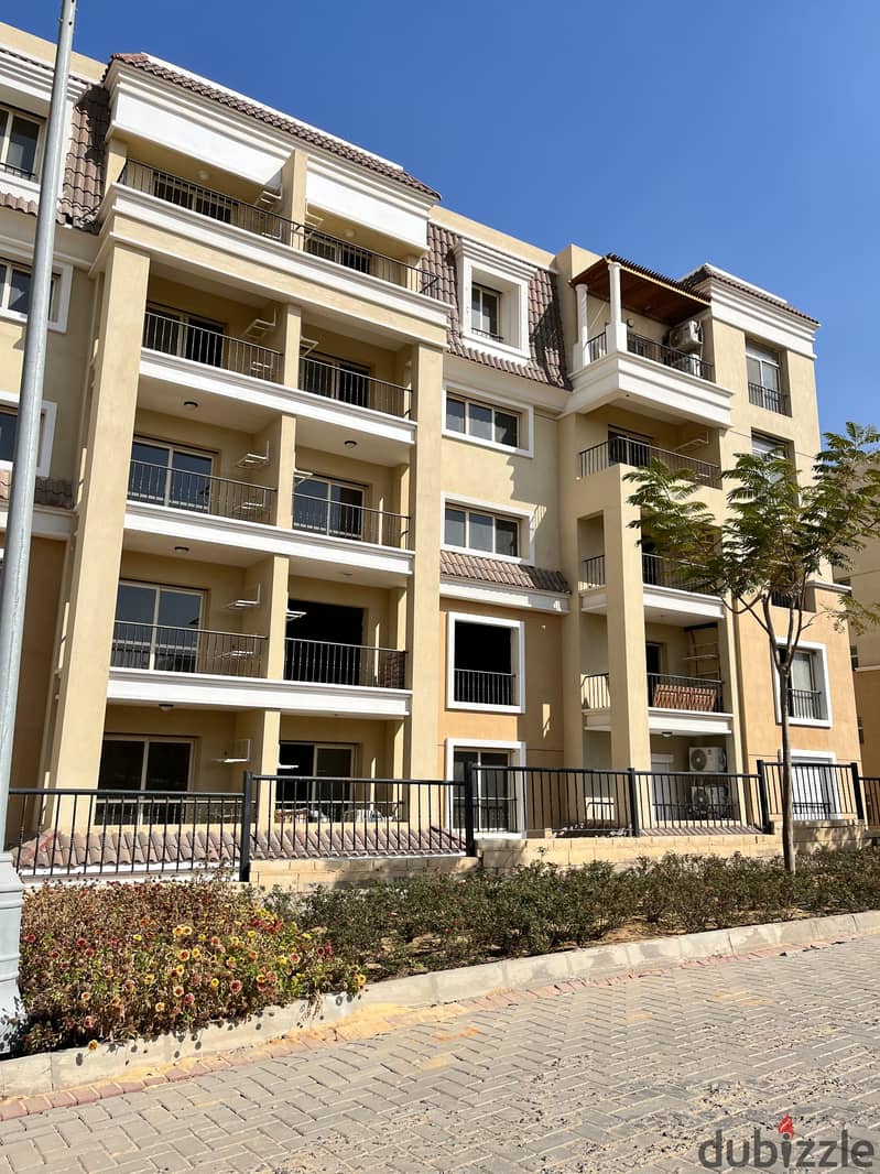 Apartment 130m with direct landscape view with a large private garden of 260m for sale. Book now and benefit from a 42% discount on cash in a distingu 2