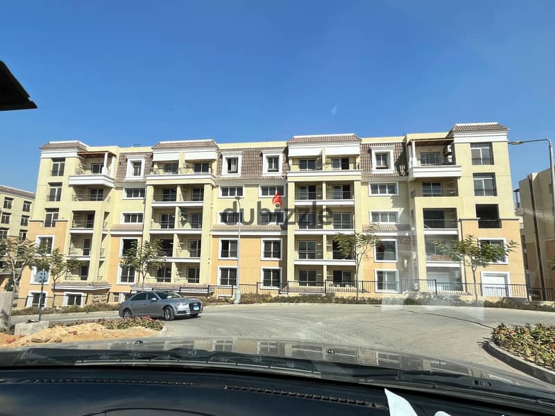 Apartment 130m with direct landscape view with a large private garden of 260m for sale. Book now and benefit from a 42% discount on cash in a distingu 3