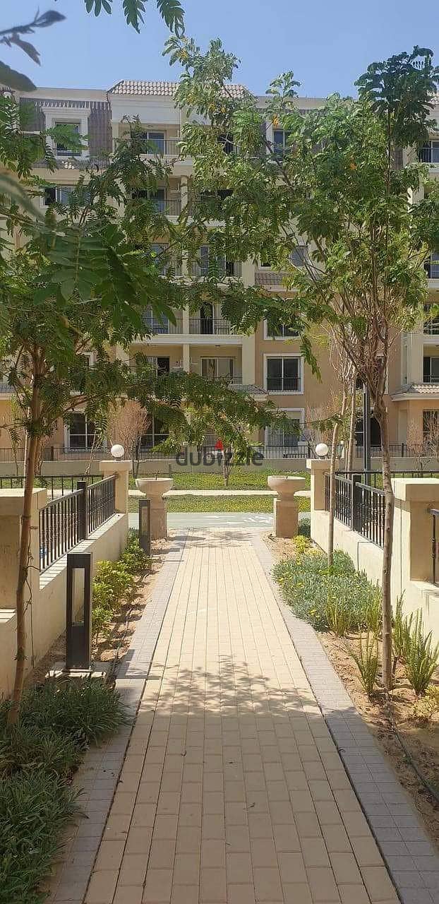 Two-bedroom apartment, 110 m, sea view, repeated floor, with a wonderful view, in the Esse phase of Sarai Compound. The phase enjoys green spaces and 12