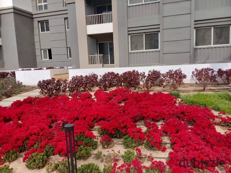 Townhouse for sale in installments, fully finished, super luxury, view, landscape, prime location 2