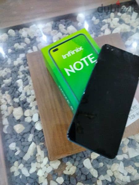 infinix Note 8 بحالة ممتازة 2