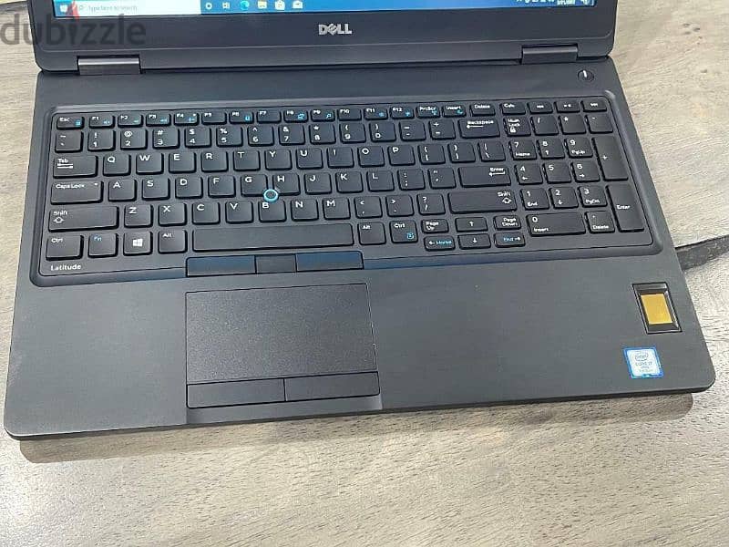 Dell Latitude 5570 1