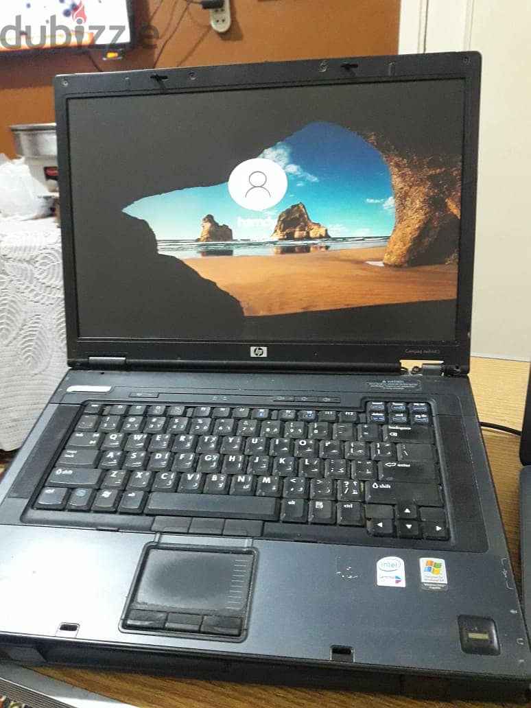 للبيع لاب توب hp بحاله جيده 1