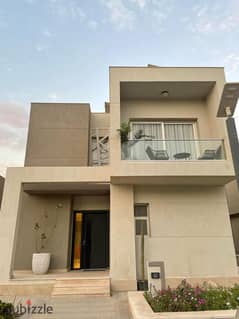 فيلا مستقلة للبيع علـ 8 سنين بافضل لوكشين في اكتوبر كمبوند باديه بالم هيلز Villa for Sale PRIME LOCATION in Badya Palm hills October