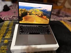 Macbook pro 13-inch M1 chip 0